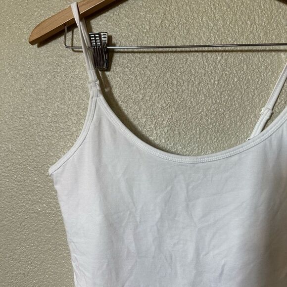 NWOT Maternity White Tanks Size S - Picture 8 of 9